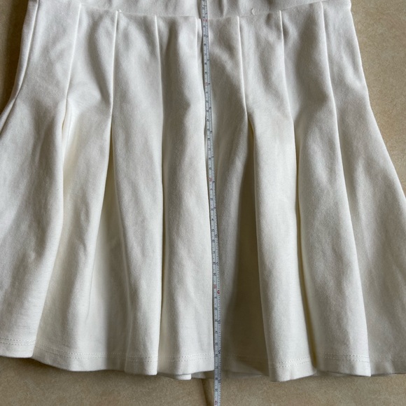 Altar’d State cream pleated tennis-style skirt sz Small Easter Brunch - Picture 3 of 5